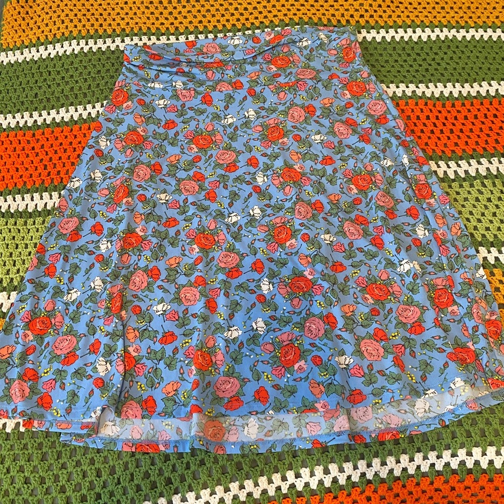 Lula Roe Skirt- knee length, rose skirt